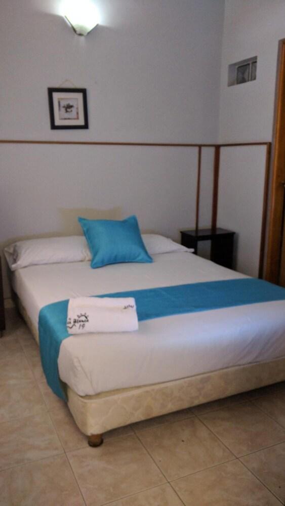 Hotel Bahia Blanca Frente Al Mar Santa Marta (Magdalena)